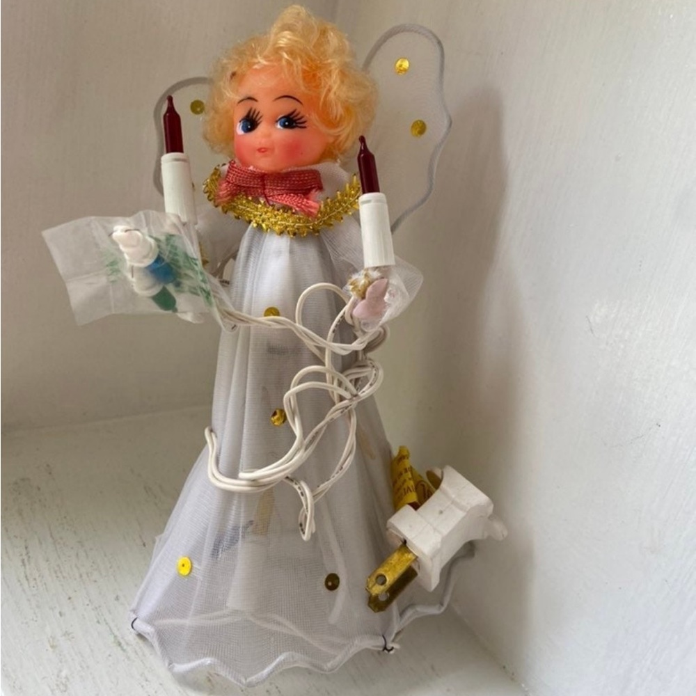Netted Angel Tree Topper